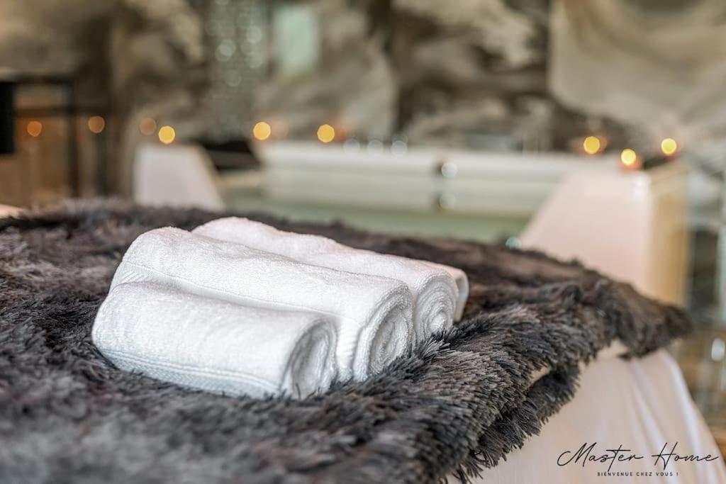 Gout De Luxe A Narbonne T3 Climatise, Spa, Parking Exterior foto